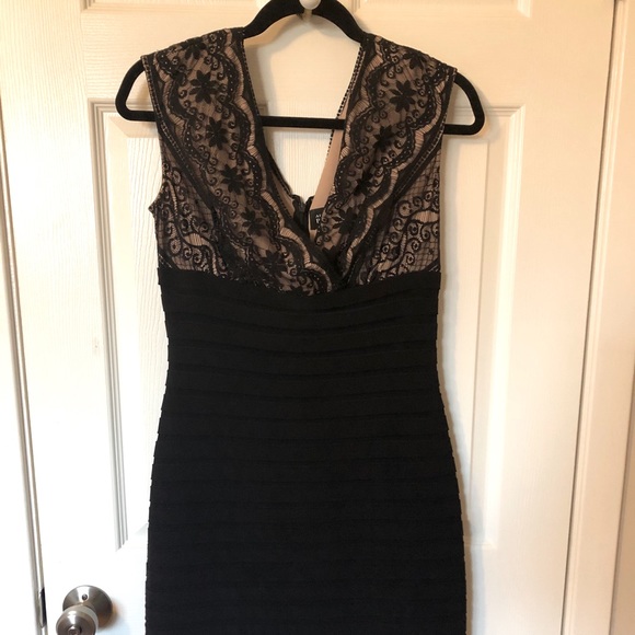 Dress - Picture 1 of 3